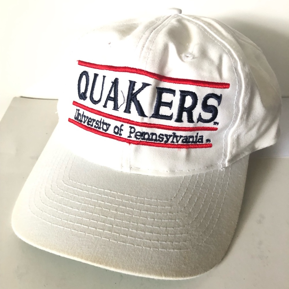 Vintage 90’s Quakers Univ of Pennsylvania Unisex White SnapBack Baseball Cap